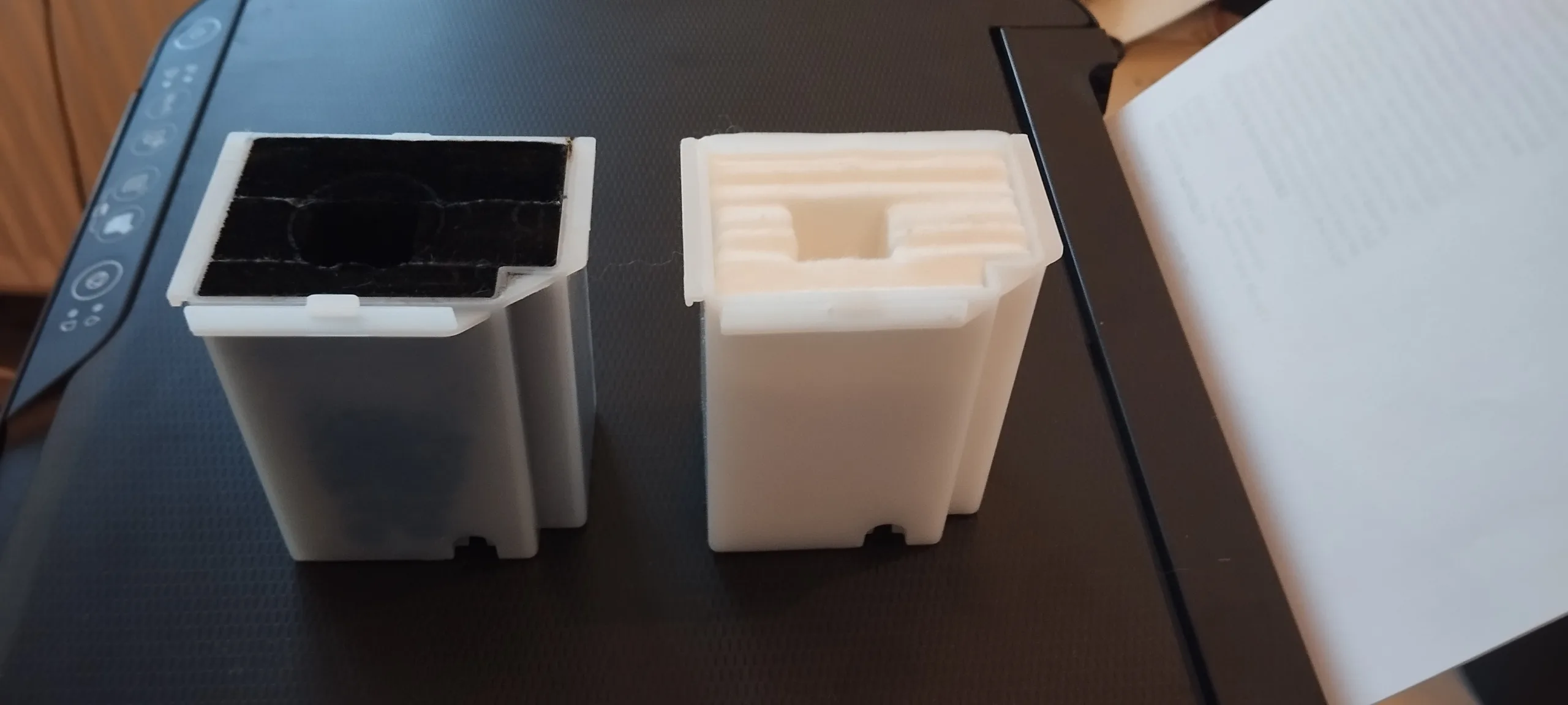 Neuer Tintenauffangbehälter 